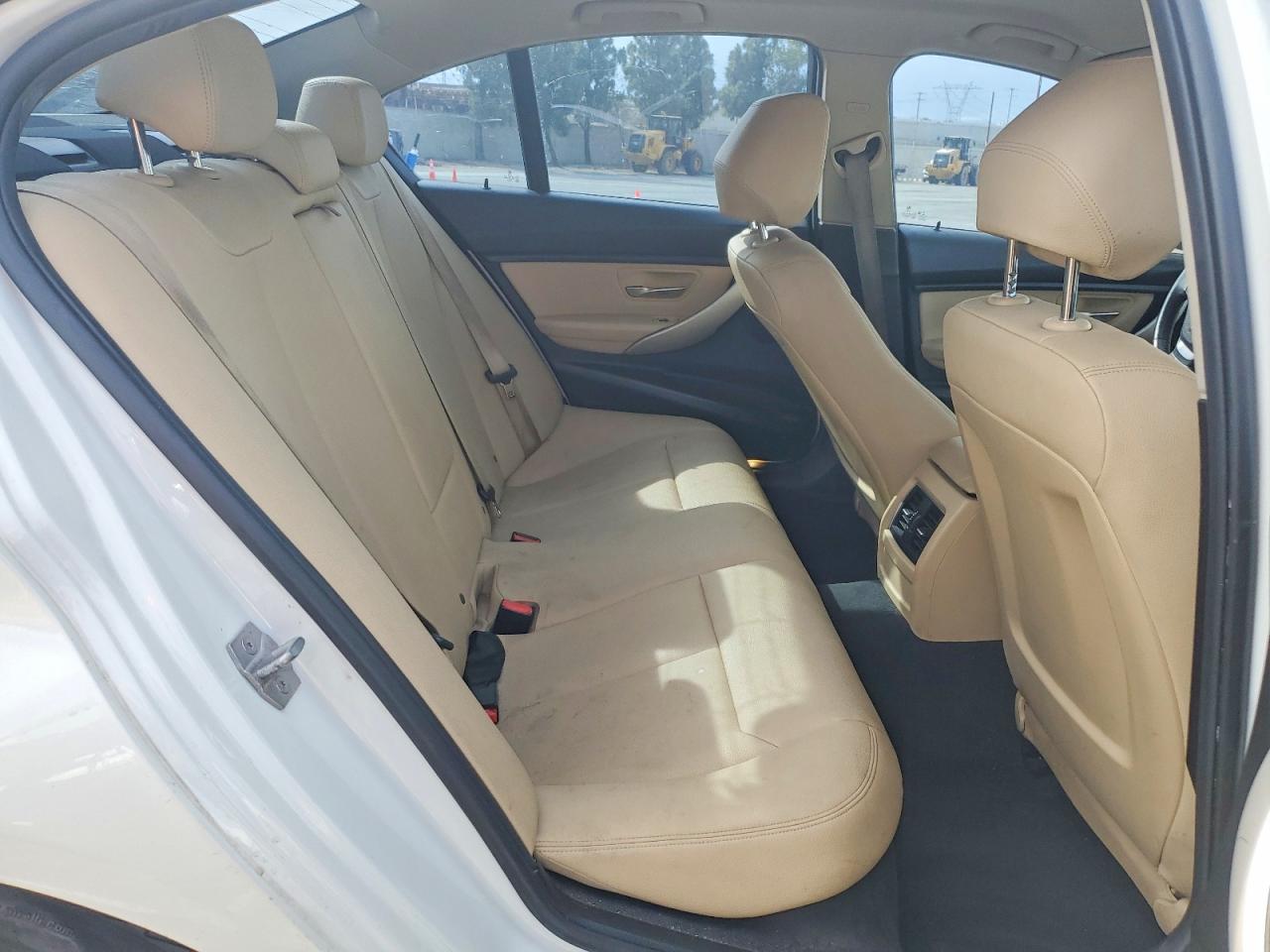 2018 BMW 320