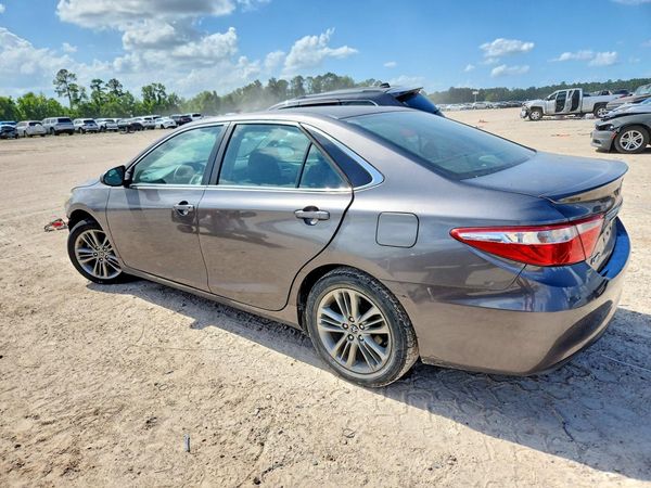 2016 TOYOTA CAMRY