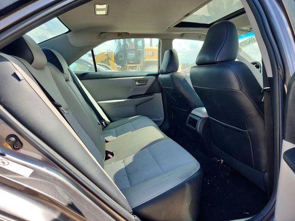 2016 TOYOTA CAMRY