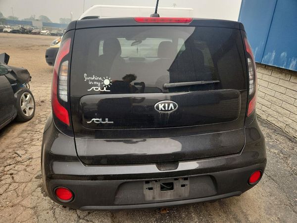 2017 KIA SOUL