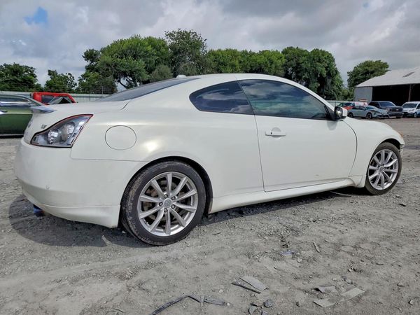 2013 INFINITI G37 COUPE