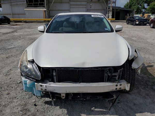 2013 INFINITI G37 COUPE