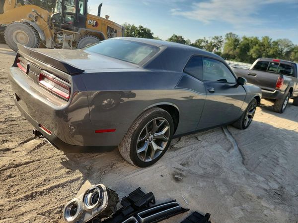 2017 DODGE CHALLENGER SXT