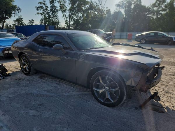 2017 DODGE CHALLENGER SXT