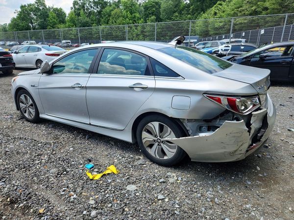 2013 HYUNDAI SONATA Hybrid / Hybrid Limited