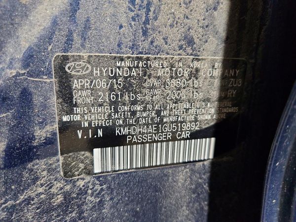 2016 HYUNDAI ELANTRA
