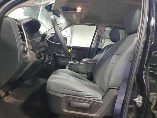 2015 RAM 1500 ST QUAD CAB 4X4