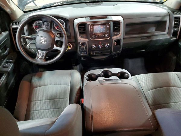 2015 RAM 1500 ST QUAD CAB 4X4