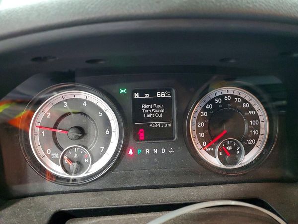 2015 RAM 1500 ST QUAD CAB 4X4