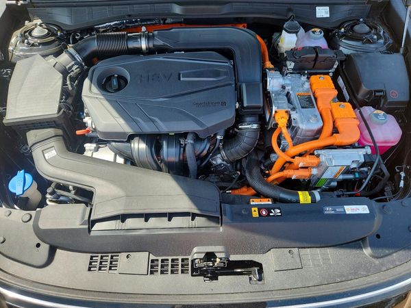2026 HYUNDAI SONATA HYBRID SEL