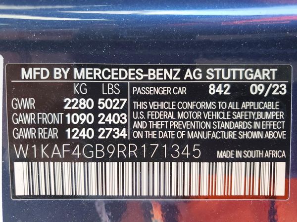 2024 MERCEDES-BENZ C C300