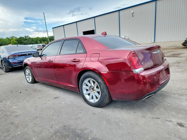 2019 CHRYSLER 300