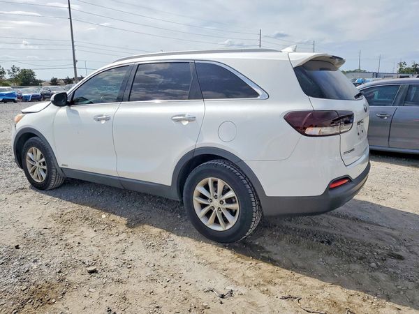 2016 KIA SORENTO L / LX