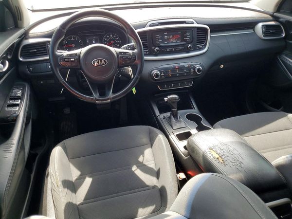 2016 KIA SORENTO L / LX