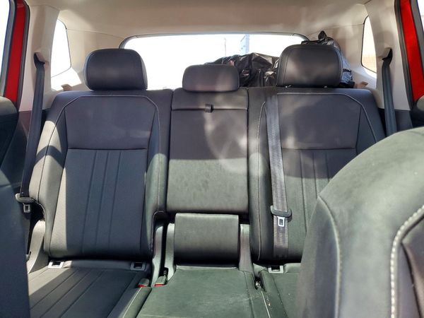 2022 VOLKSWAGEN TIGUAN 4Motion SE