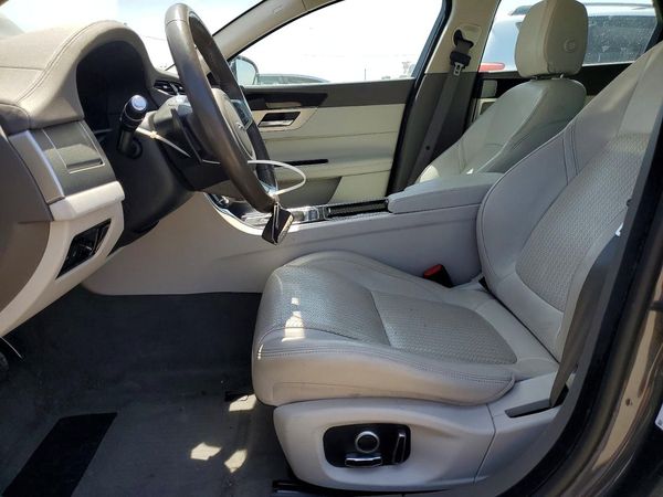 2020 JAGUAR XF Prestige