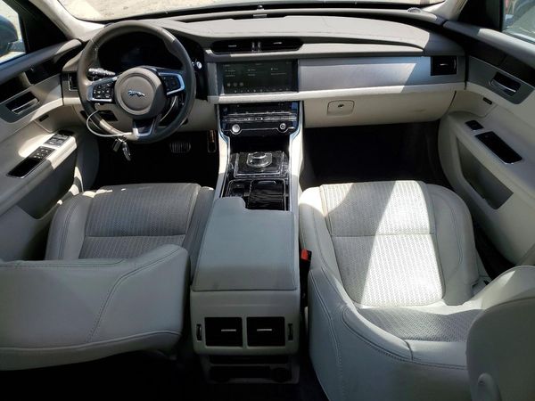 2020 JAGUAR XF Prestige