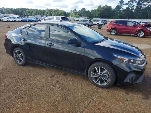 2023 KIA FORTE LX, LXS