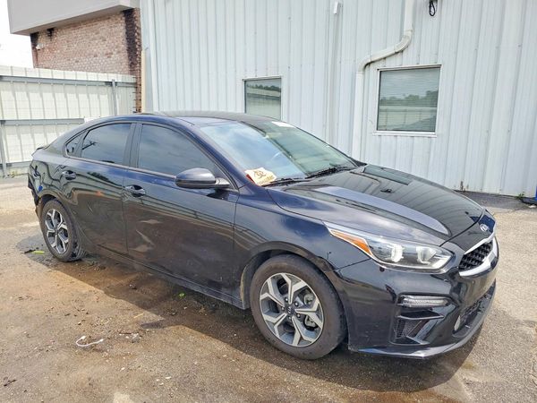 2021 KIA FORTE FE, LXS