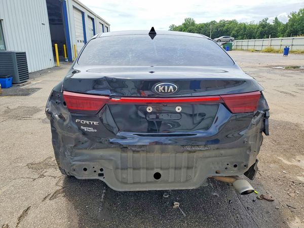 2021 KIA FORTE FE, LXS