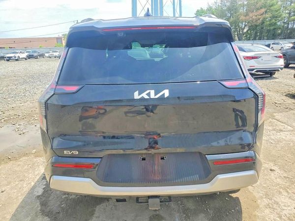 2024 KIA EV9 Land