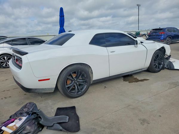 2018 DODGE CHALLENGER SXT