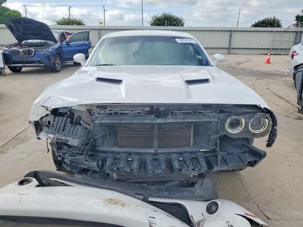2018 DODGE CHALLENGER SXT
