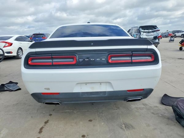 2018 DODGE CHALLENGER SXT