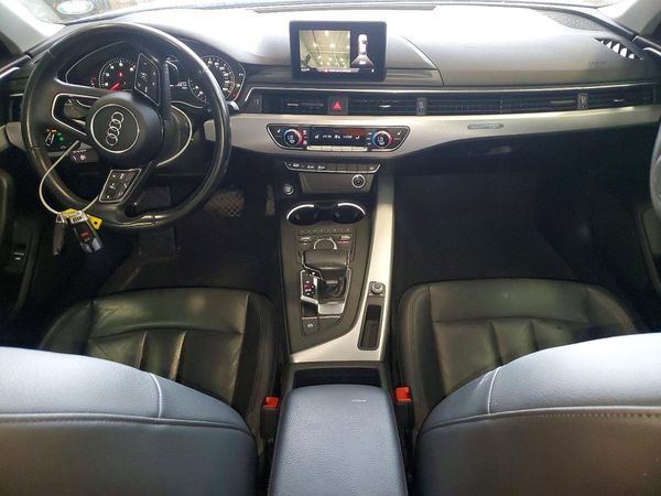 2017 AUDI A4 quattro Premium