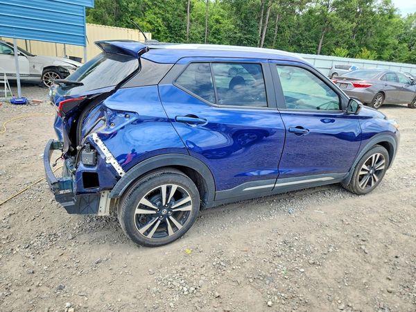 2020 NISSAN KICKS