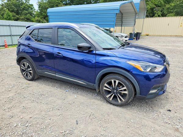 2020 NISSAN KICKS