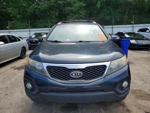 2013 KIA SORENTO Base / LX