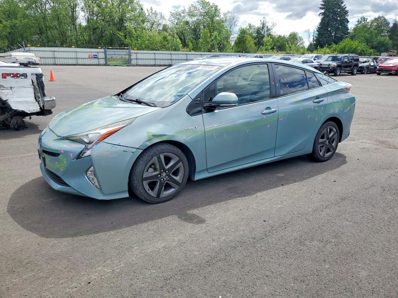 2016 TOYOTA PRIUS — Front 3/4