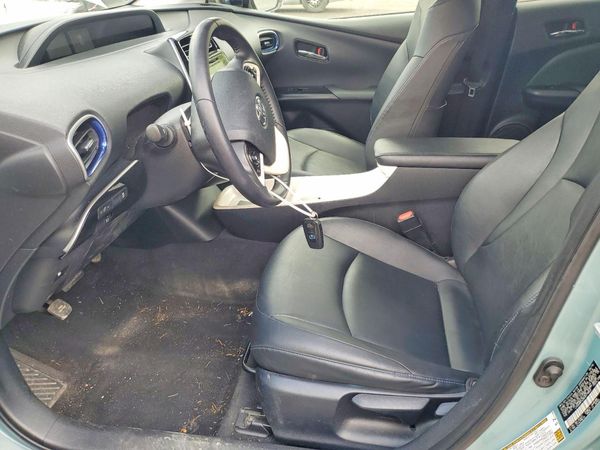 2016 TOYOTA PRIUS — DENT