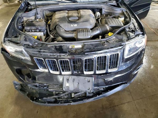 2015 JEEP GRAND CHEROKEE LAREDO 4X4