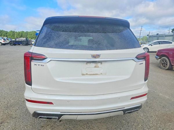 2021 CADILLAC XT6 Premium Luxury