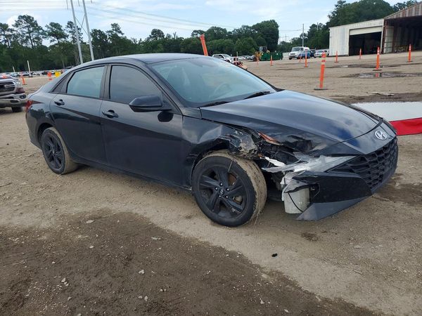 2022 HYUNDAI ELANTRA SEL w/Convenience Pkg
