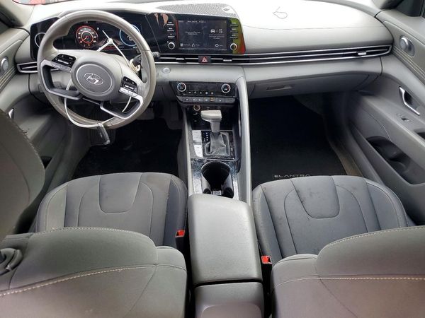 2022 HYUNDAI ELANTRA SEL w/Convenience Pkg