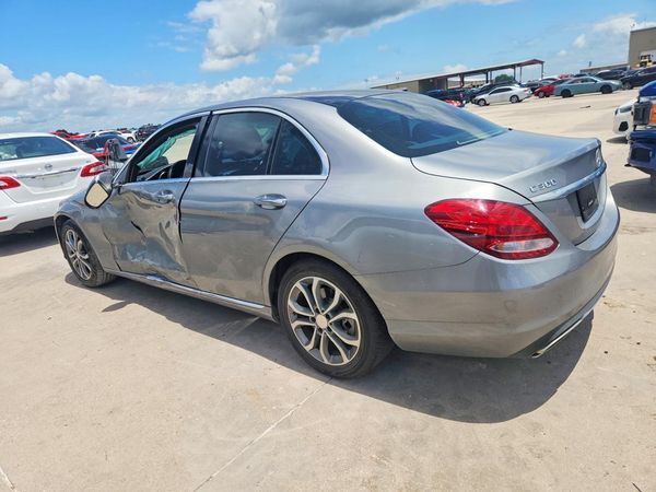 2016 MERCEDES-BENZ C C300