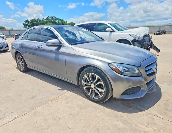 2016 MERCEDES-BENZ C C300