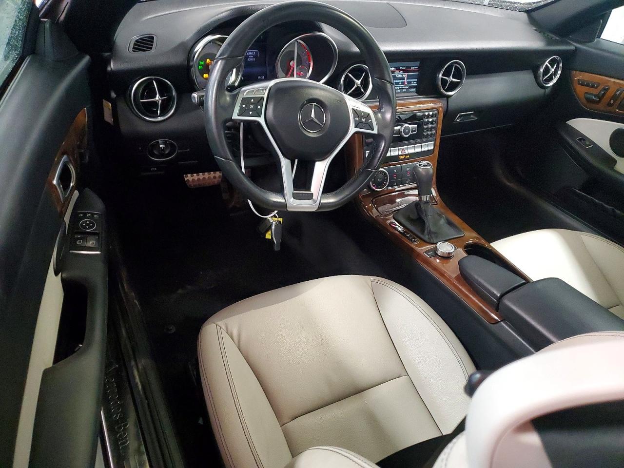 2014 MERCEDES-BENZ SLK SLK250