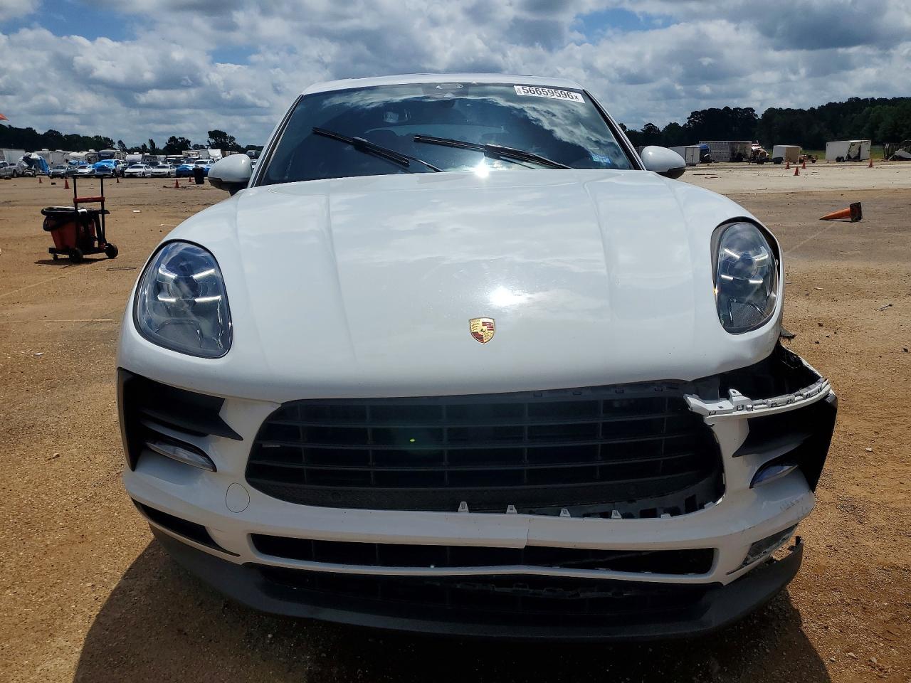 2019 PORSCHE MACAN