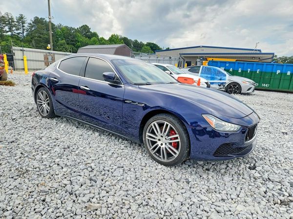 2017 MASERATI GHIBLI Luxury