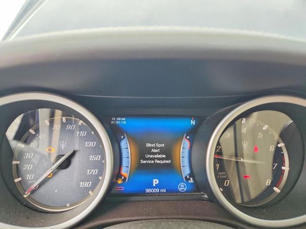 2017 MASERATI GHIBLI Luxury