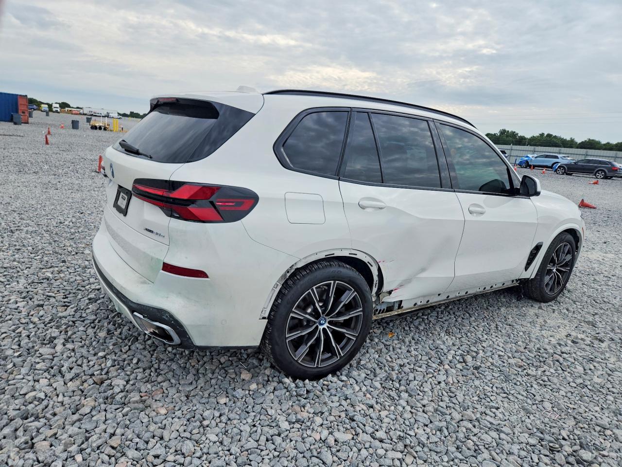 2024 BMW X5 xDrive50e