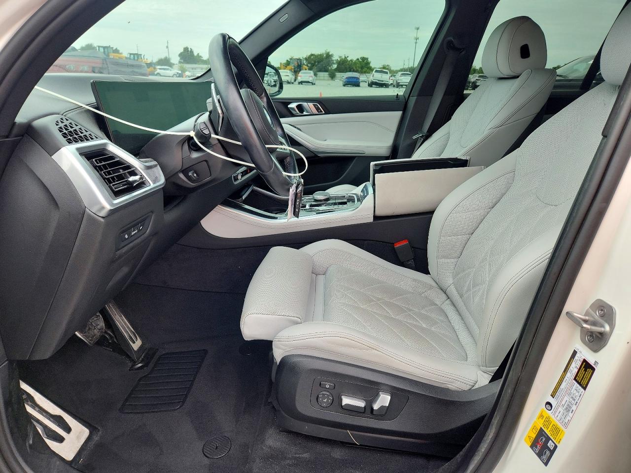 2024 BMW X5 xDrive50e