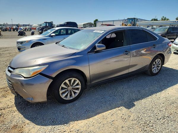 2015 TOYOTA CAMRY