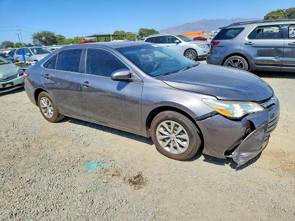 2015 TOYOTA CAMRY