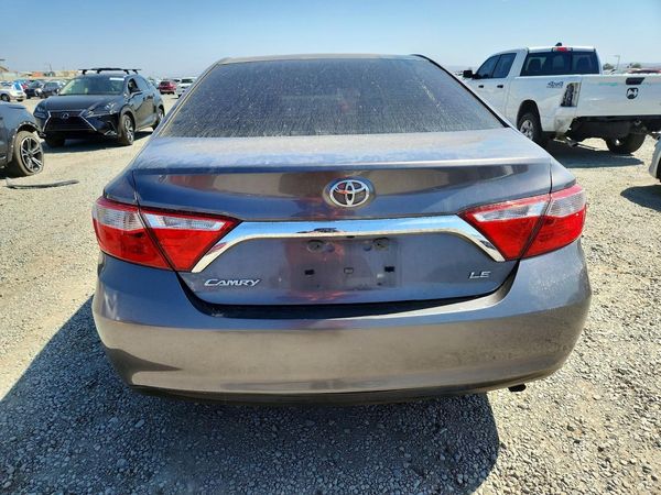 2015 TOYOTA CAMRY