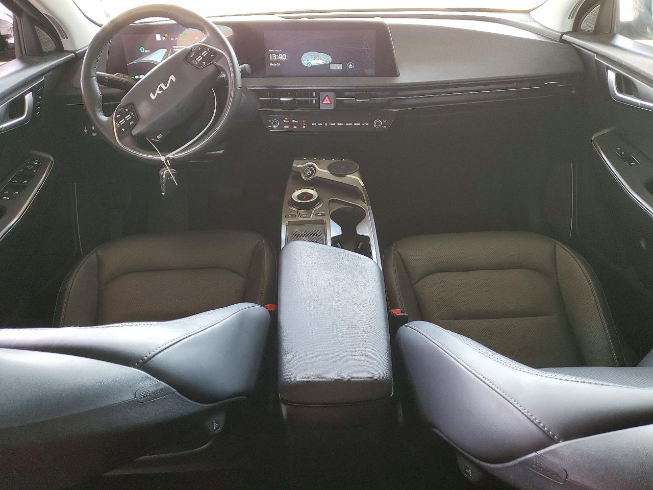 2024 KIA EV6 Light, Wind